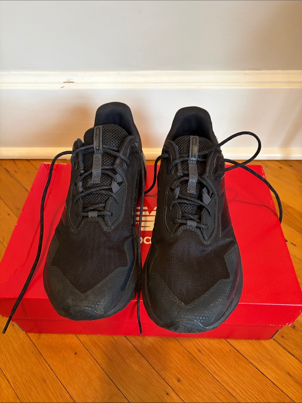 New Balance - Men's Black Trail Running Shoes Sneakers, Size 12 Wide
